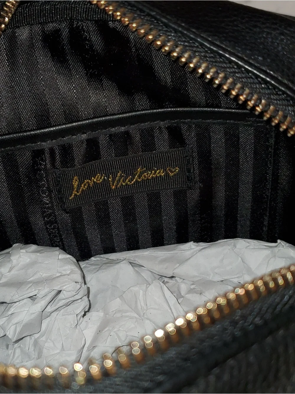 Victoria's Secret Black Zip Close Tasseled Fanny Pack Gold Hardware Bag Purse - Picture 7 of 8